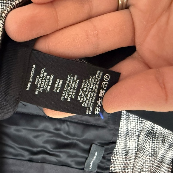 Theory plaid wool kick capri pants size 6 in excellent like-new condition - Picture 7 of 8